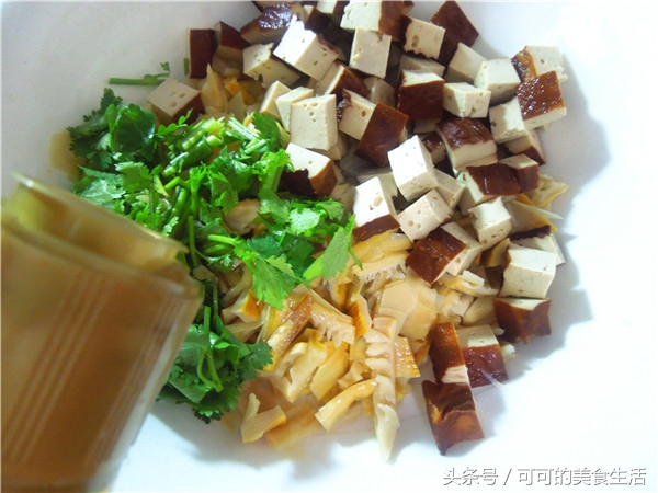 羊尾笋干拌香干：一道清爽凉拌菜，高纤维补钙，瘦身没商量