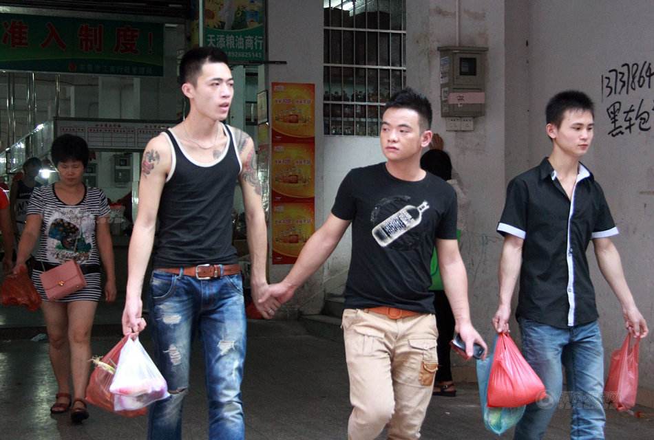 国外对同性恋有多恐慌？看到治疗它费了多大劲你就明白了！