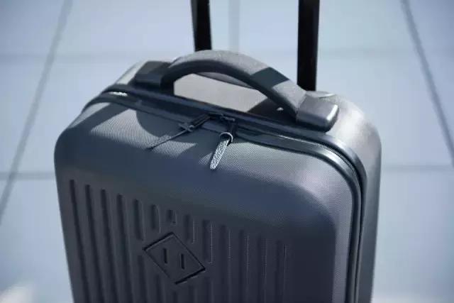 哪个牌子的旅行箱性价比高,哪个旅行箱值得买