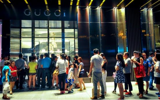 觅友购奢侈品时装周折扣创新低！力压代购、超香港ISA