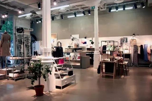 时髦凉鞋平价品牌有哪些,男凉鞋品牌排行榜前十名