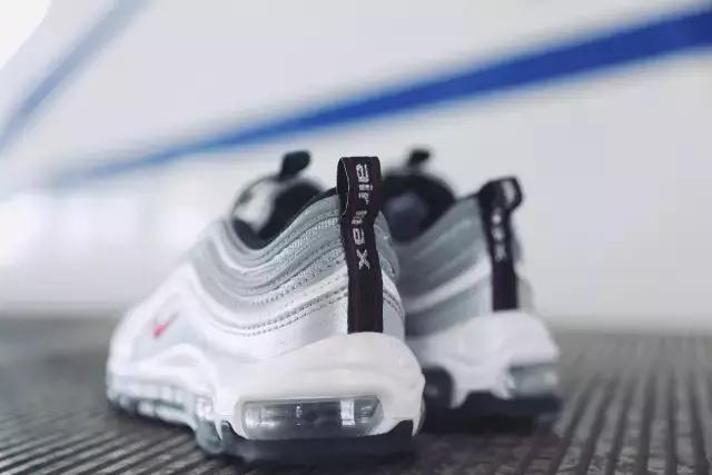 没买到之前银*弹子**，那么你一定不能错过这次金色的