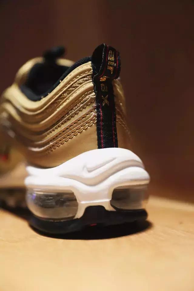 没买到之前银*弹子**，那么你一定不能错过这次金色的