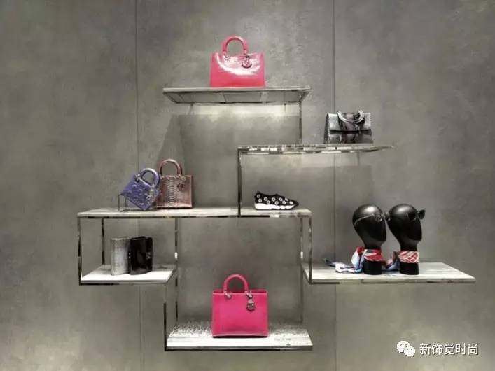 春夏dior服装店陈列,男装dior服装店陈列