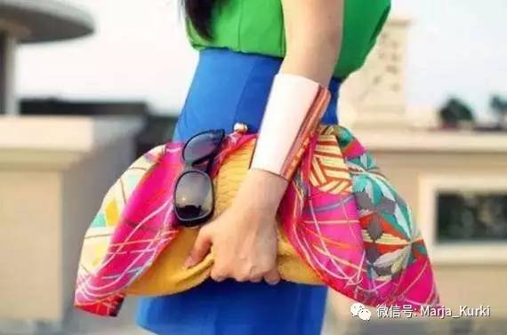 丝巾如何修复包带,丝巾护包的正确方法