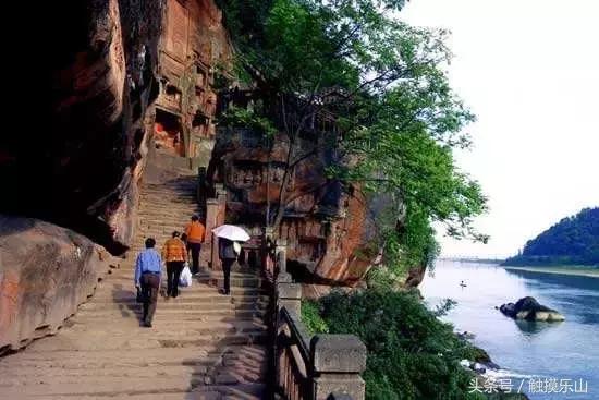 对不起，我要去夹江“区”了！