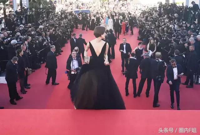 穿*旗国**，扮鸡精，没有范冰冰镇场的戛纳红毯今年来了多少妖魔鬼怪