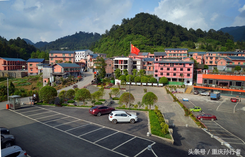 綦江花坝：以花为媒村民吃上旅游饭