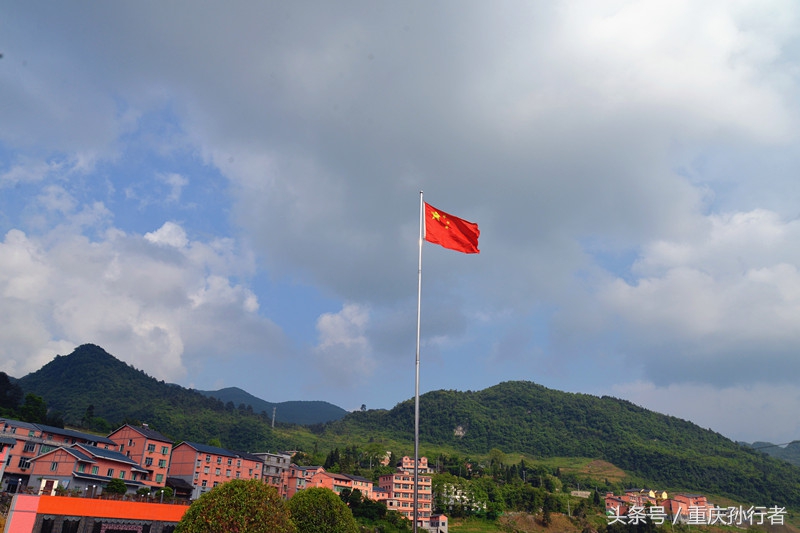 綦江花坝：以花为媒村民吃上旅游饭