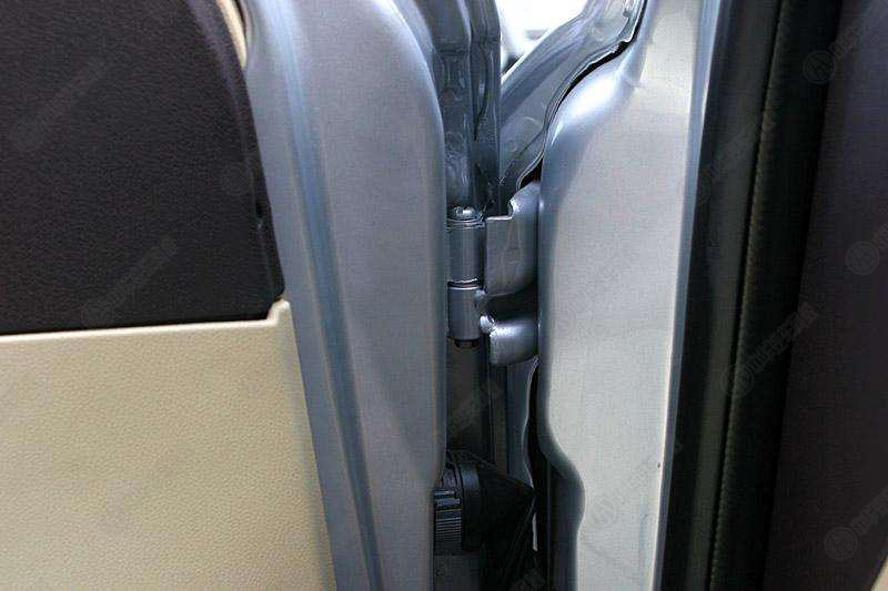 车辆异响难倒老师傅,老司机教你消除汽车顿挫的方法