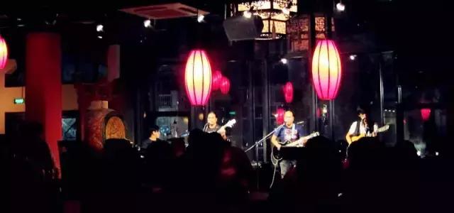 苏州欧力菲法式露天酒吧,苏州必去4个酒吧