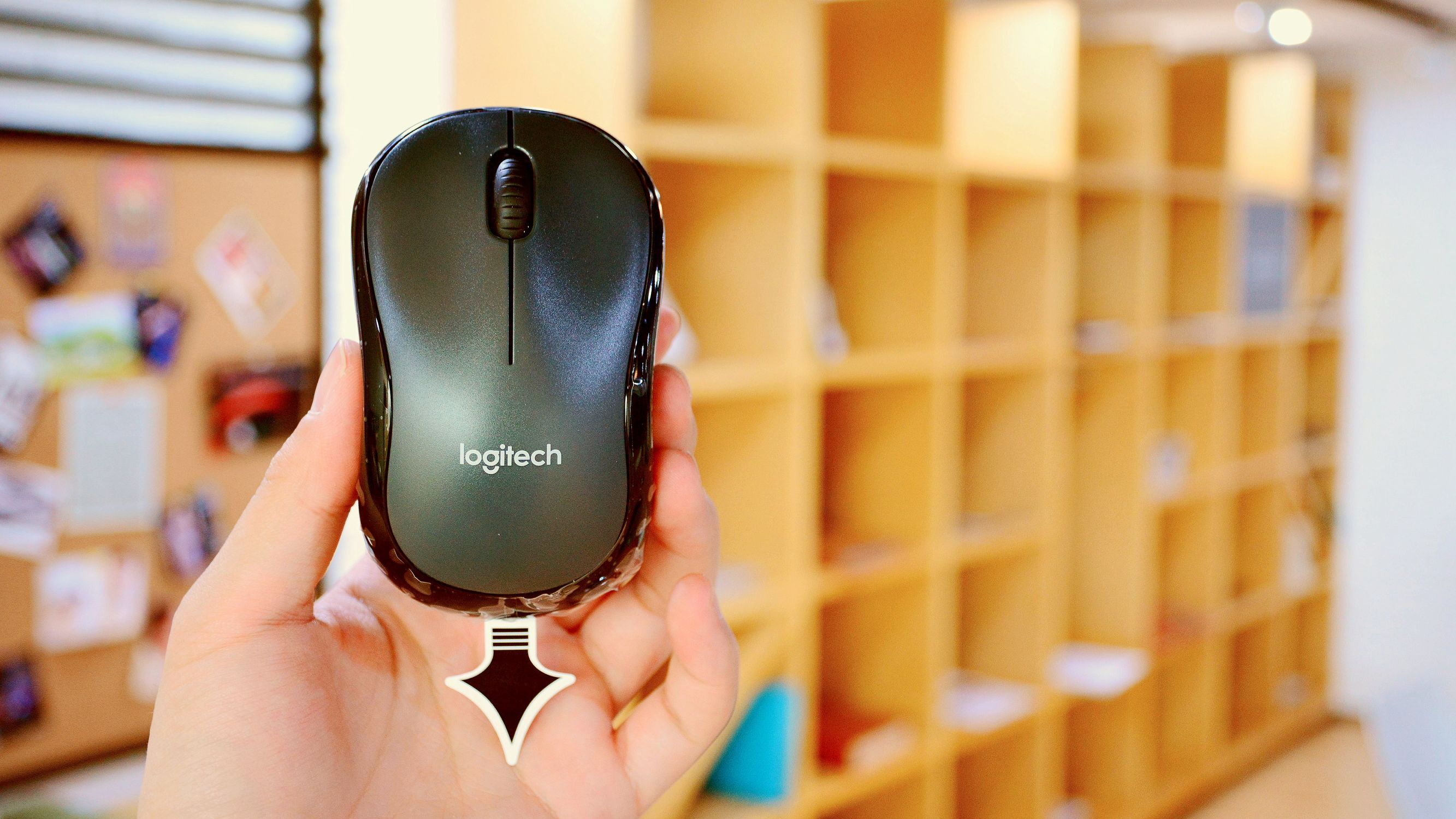 罗技无线鼠标v220使用教程,罗技m280无线鼠标好用吗