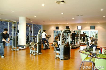 健身房一个月减30斤,三个月瘦80斤健身房