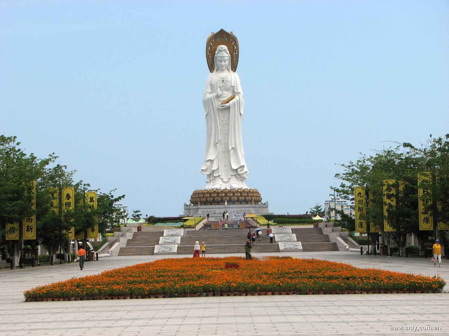 烧香拜佛属于迷信吗,烧香拜佛到底是不是迷信