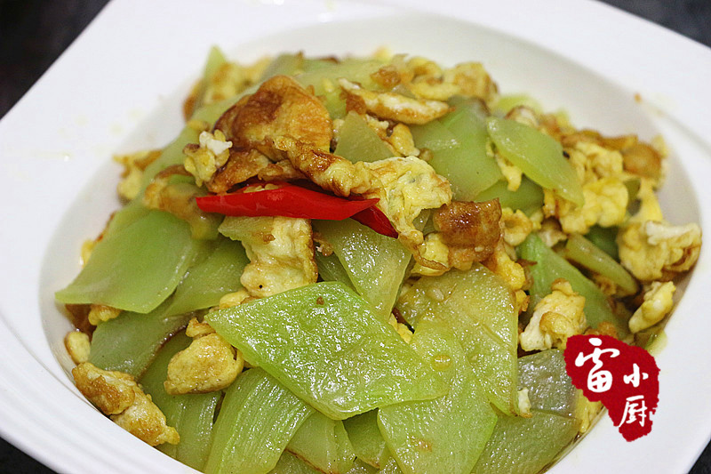 奶水多是涨得快么,这几天奶水很清是怎么回事