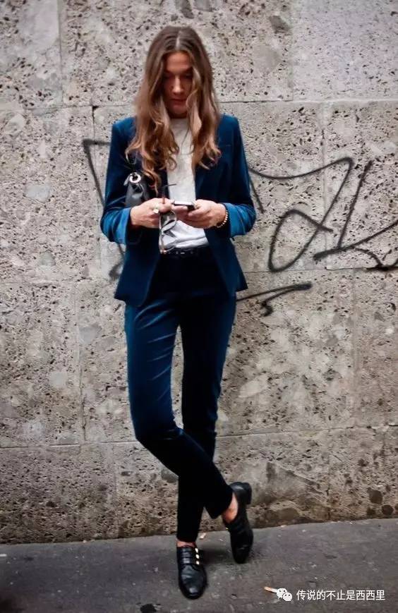 欢乐颂里面的红色外套,欢乐颂礼盒装