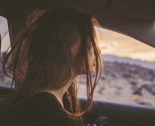 发小因为我和他女朋友分手了......所以我很“婊”吗？