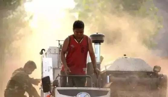 《人民的名义》农机手版:我们的精神一定是要始终健康,不赊账!