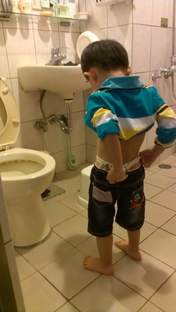 怎么帮助两岁孩子戒掉尿不湿,怎么帮2岁孩子戒掉尿不湿