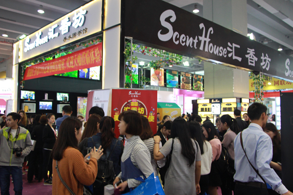 汇香坊说，微商人不能这样跟客户聊天！