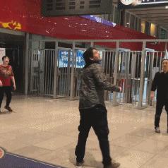 科斯塔踢球视频,科斯塔图片足球