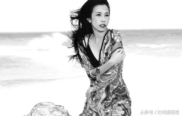 他把妹妹莫文蔚的声音做成戒指送她，定制“会说话”的告白礼物！