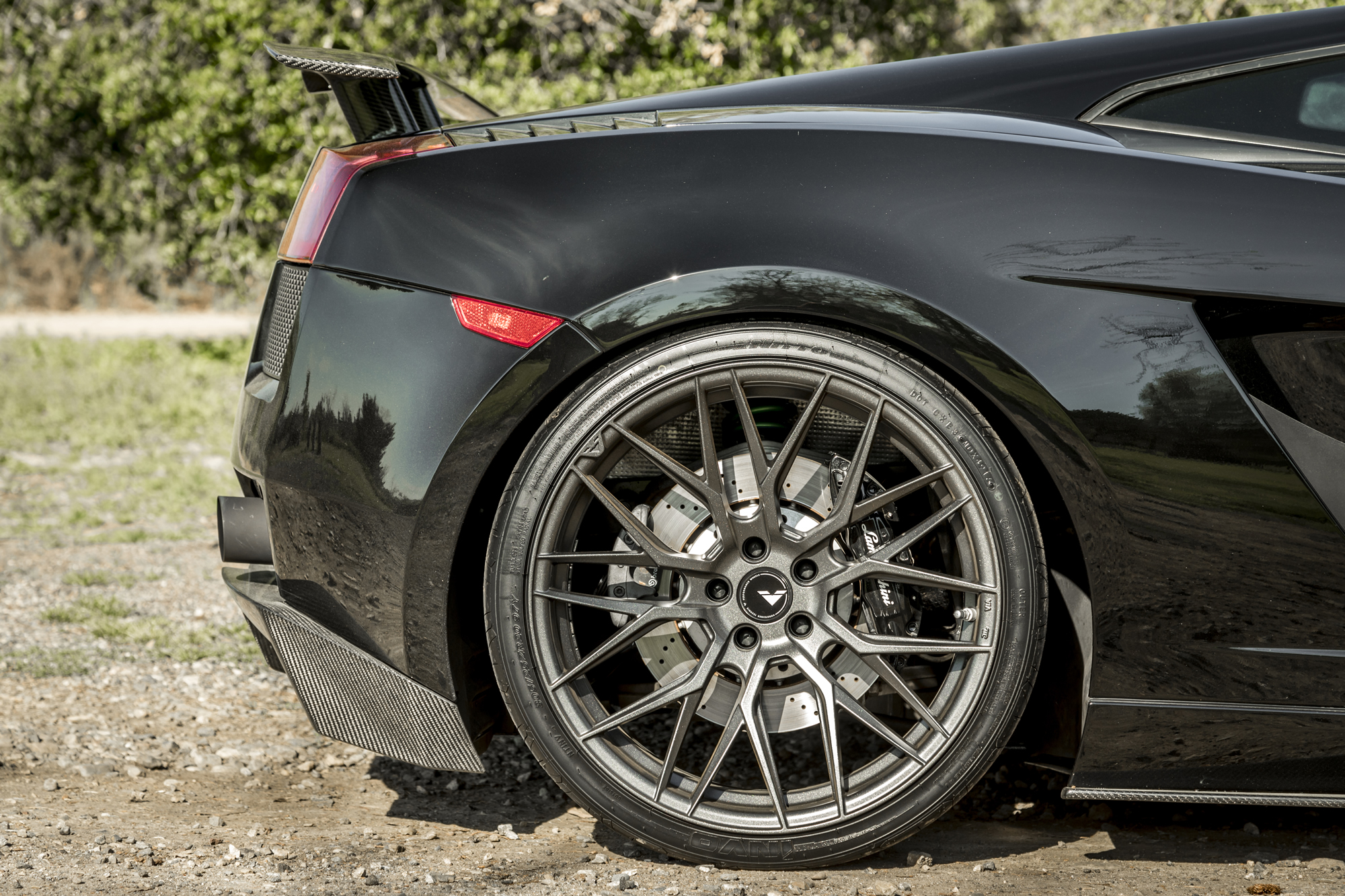 兰博基尼盖拉多爆改内饰,兰博基尼盖拉多改装黑武士