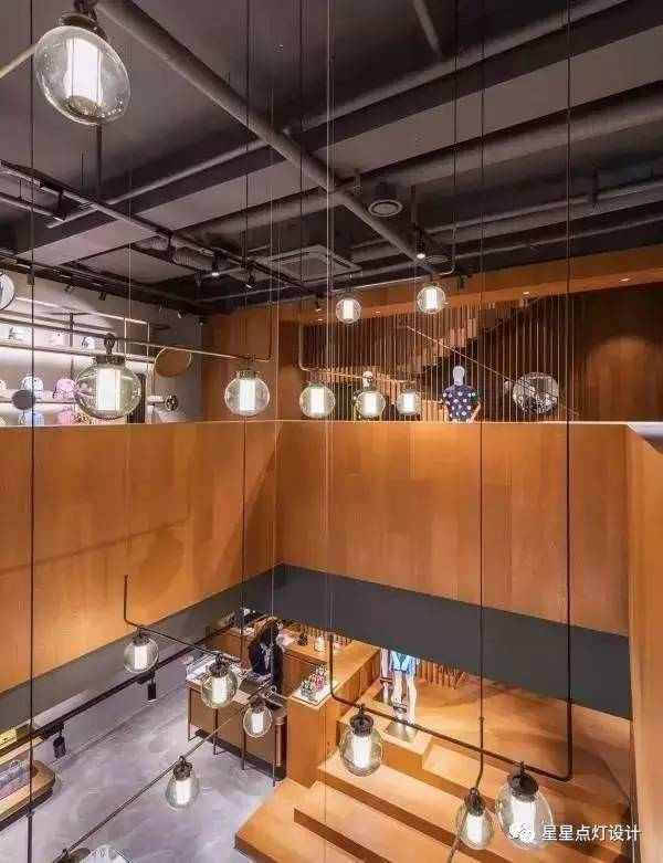 mcm官方旗舰店官包,mcm旗舰店是真的吗