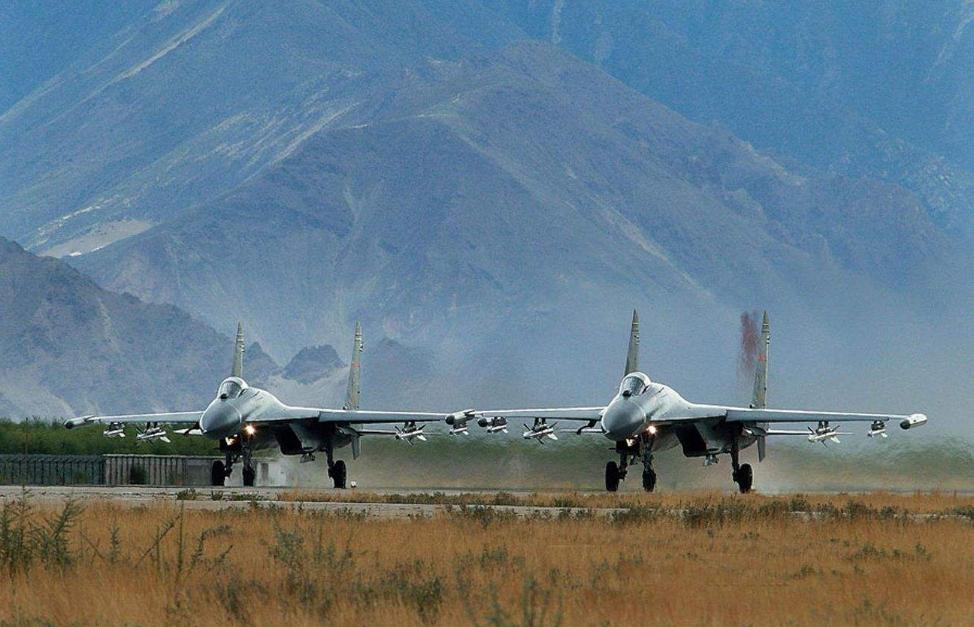 空军后勤运输保障,空军后勤保障外场