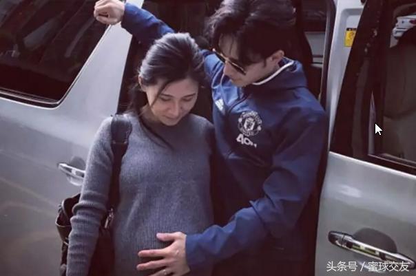 刘洲成不娘,打起老婆可爷们了,蜜球请你吃老北京大耳帖子