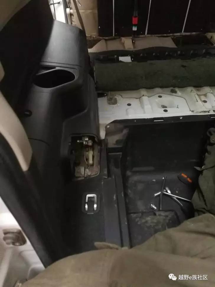 帕杰罗v73老改新,帕杰罗v73本土版圆灯版