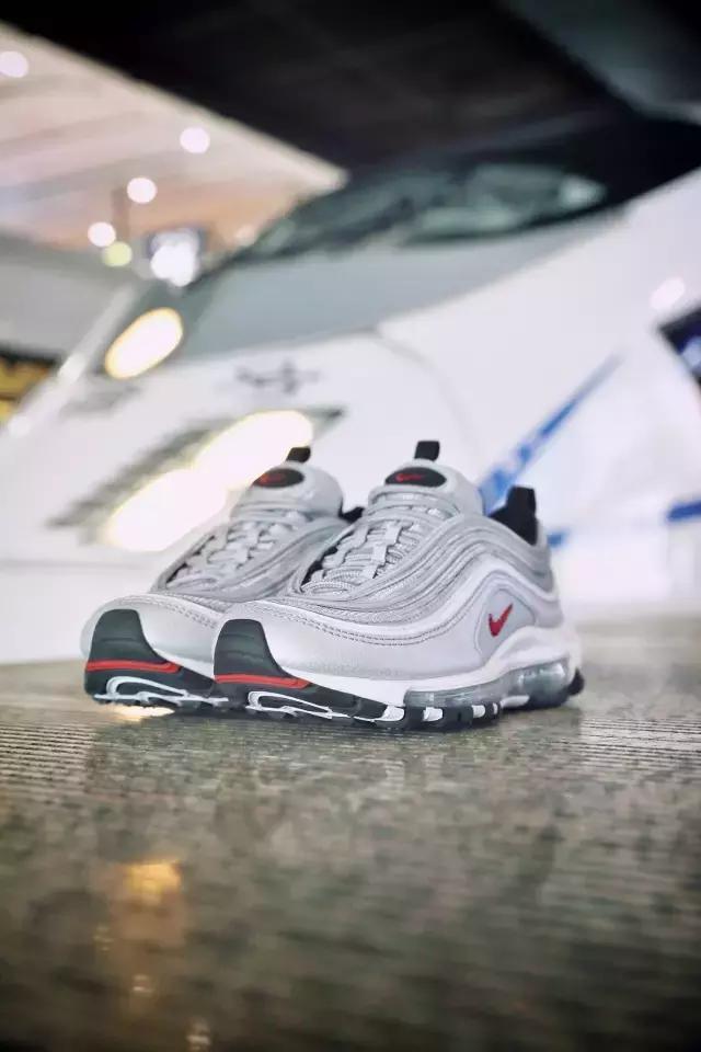 没买到之前银*弹子**，那么你一定不能错过这次金色的