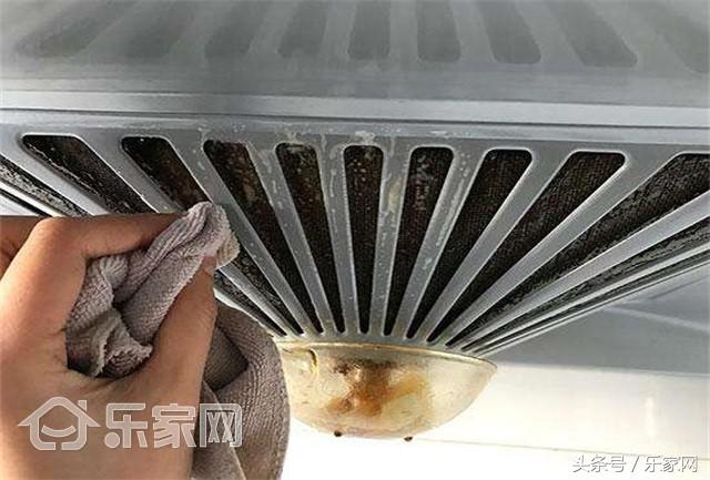 油烟机里边的油腻怎么处理呀,油烟机油腻用什么洗