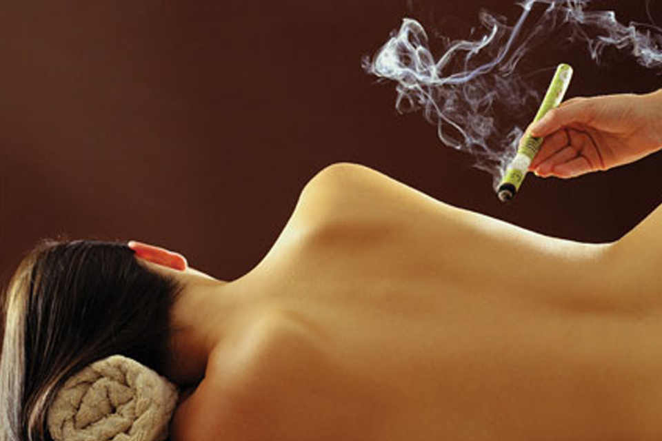 用艾叶泡完脚想睡觉,艾叶煮水止痒最好的方法