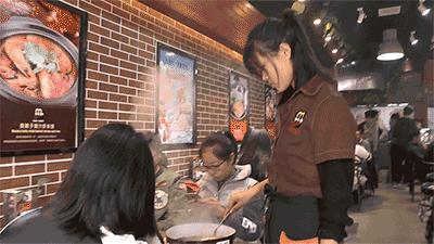 这家日销量1000份的美食店,不排队你根本吃不到!