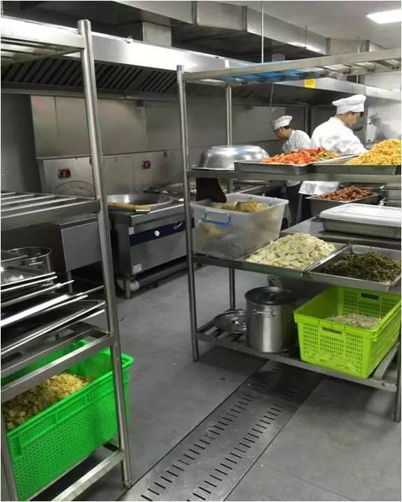 为了吃新鲜菜来开荒种菜,为了菜品新鲜每天坚持采购