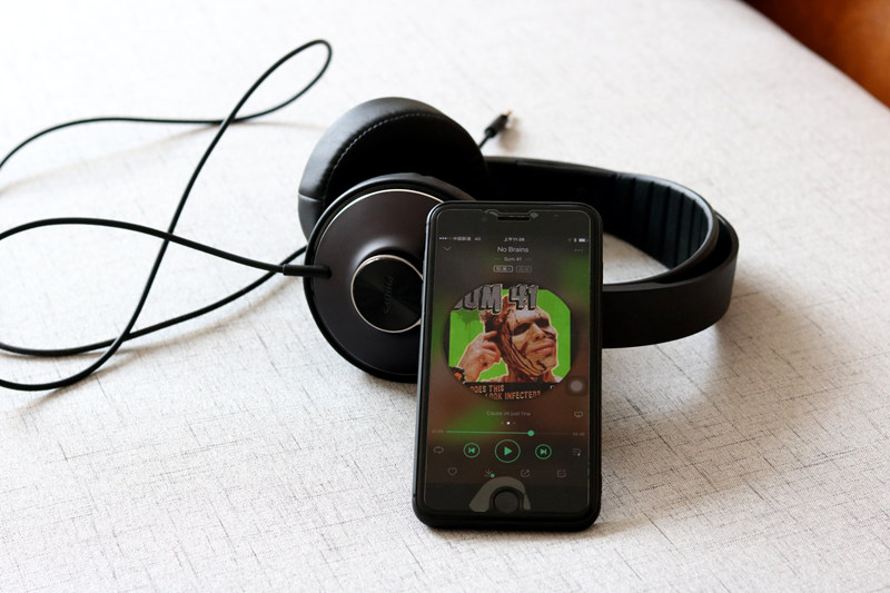 飞利浦shl3565和shp8000对比,飞利浦shp真的很好吗