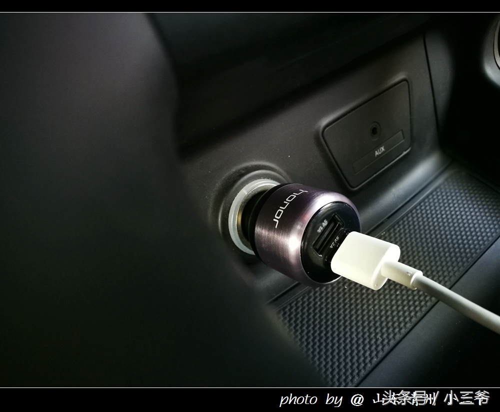 荣耀超级车载充电器,荣耀车载充电器原装正品