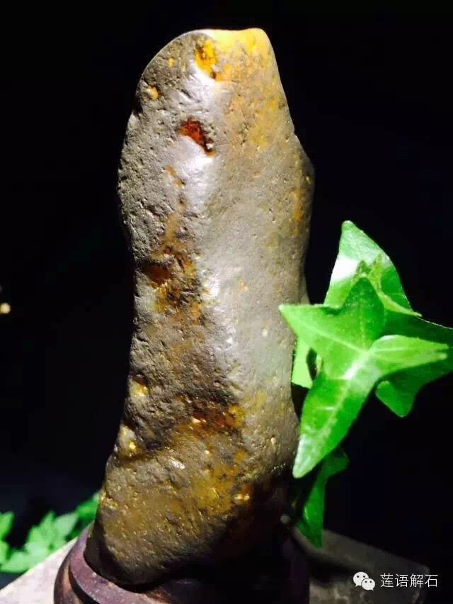 昌化田黄石与寿山田黄石哪个更好,寿山田黄石和昌化田黄石哪一种贵