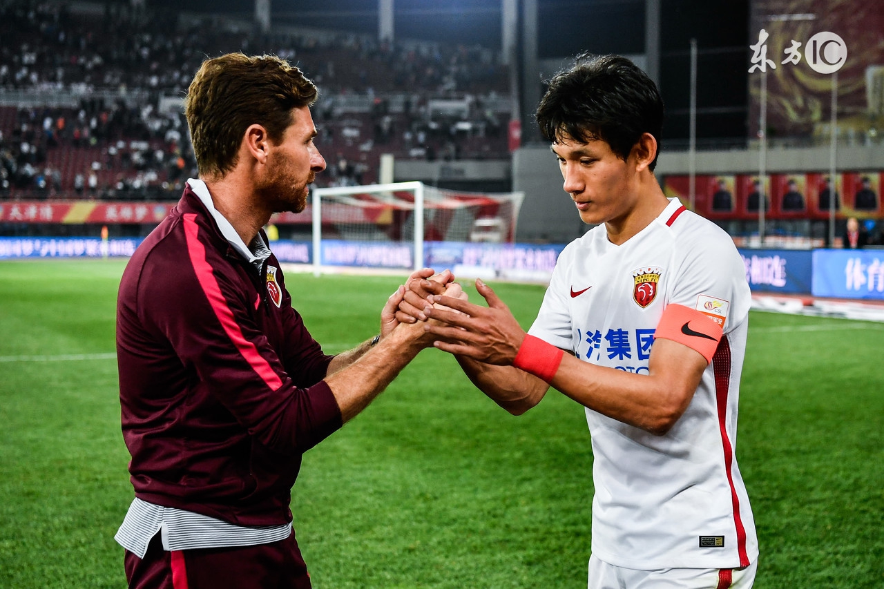 他们4个都是93年出生,如今成了上港队的主力