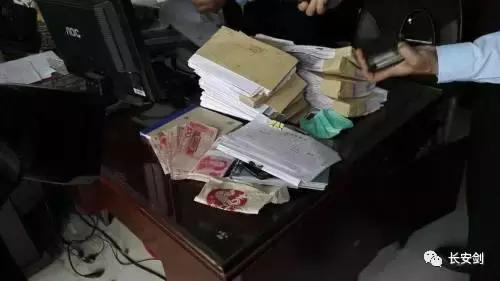 一次执行直播,竟让母亲儿子泪流不已