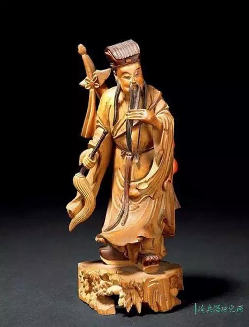 拂尘是哪个神仙的法器,道家拂尘兵器