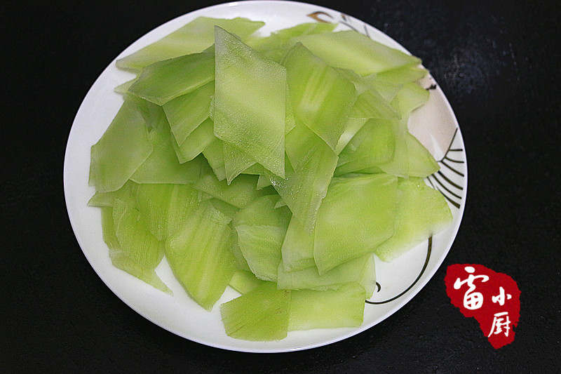 奶水多是涨得快么,这几天奶水很清是怎么回事