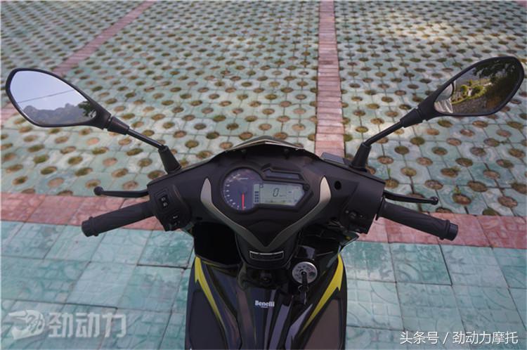 贝纳利弯梁rfs150i可以装尾箱吗,贝纳利弯梁rfs150i测评