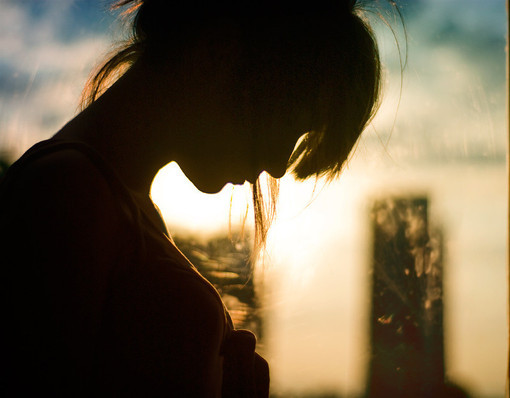 发小因为我和他女朋友分手了......所以我很“婊”吗？