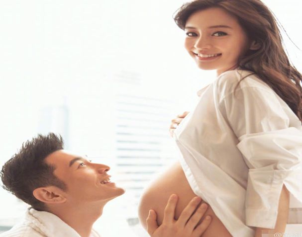 杨颖跑男刚复出迪丽热巴就被“*规则潜**”了！