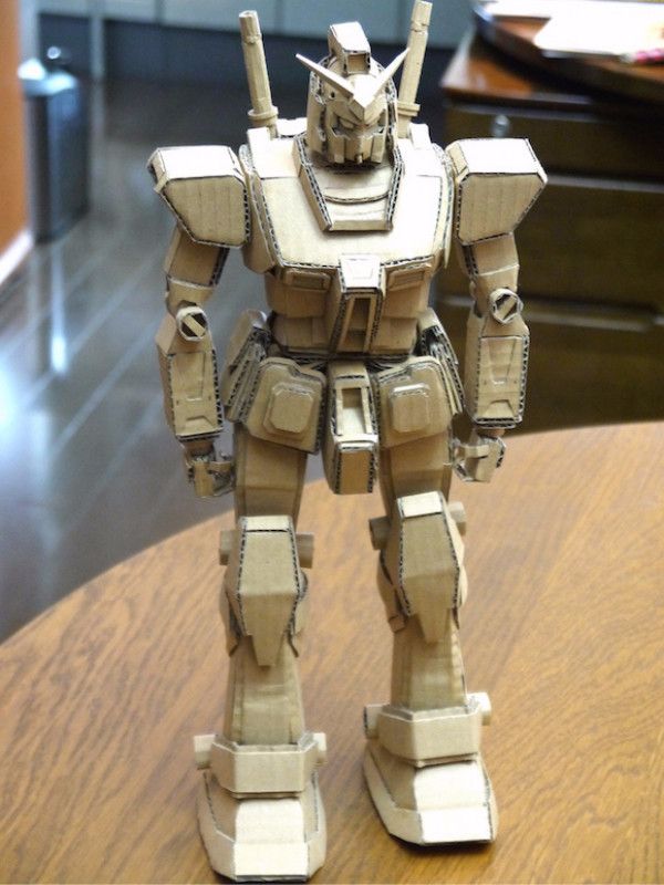 给自己一个买买买的理由，日本小姐姐把快递纸箱玩出了新花样！