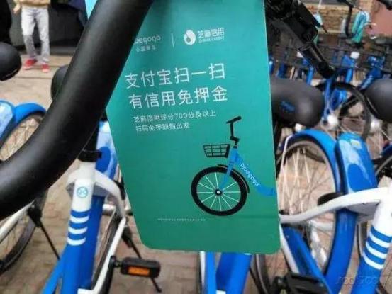 支付宝近30天活跃粉丝量每天更新,支付宝里一直显示人气大爆发