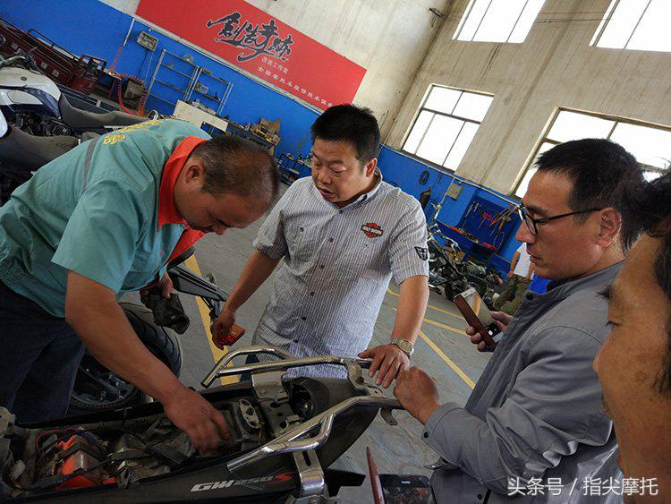 全摩俱乐部电喷和示波器培训正在紧锣密鼓准备中……