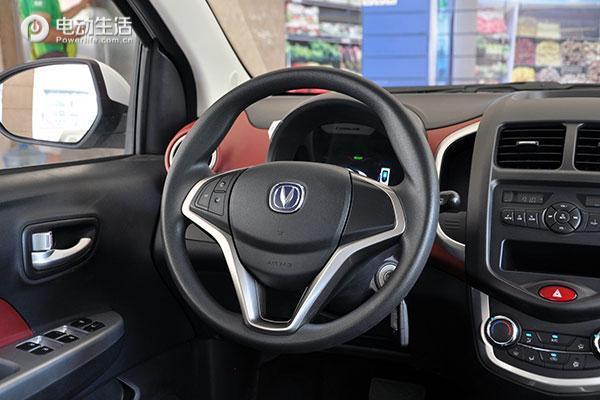 长安奔奔evstar国民版能爬陡坡,长安奔奔ev和e-star哪个划算